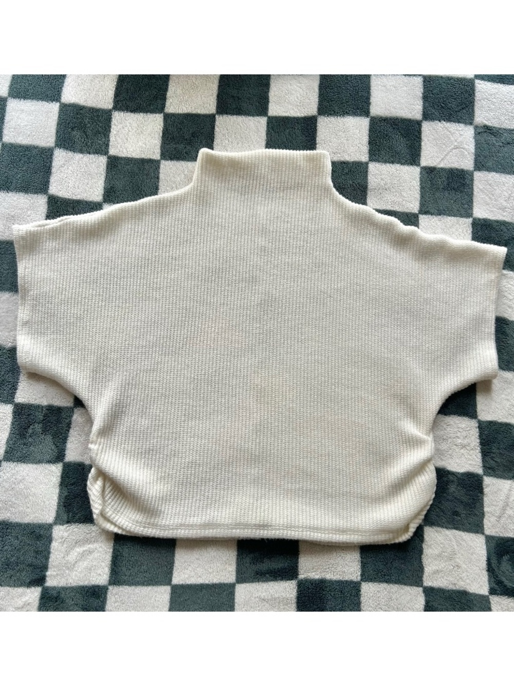 ZENANA Short Sleeve Cream Sweater | Size S